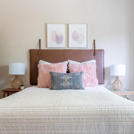Cottage Getaway - Quiet Cottage Charm Near U Of A Fayetteville Exteriör bild