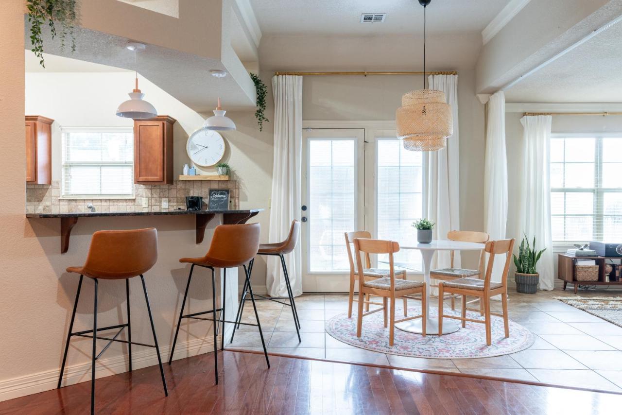 Cottage Getaway - Quiet Cottage Charm Near U Of A Fayetteville Exteriör bild