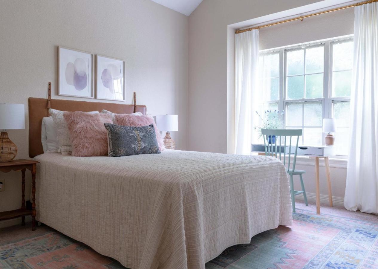 Cottage Getaway - Quiet Cottage Charm Near U Of A Fayetteville Exteriör bild