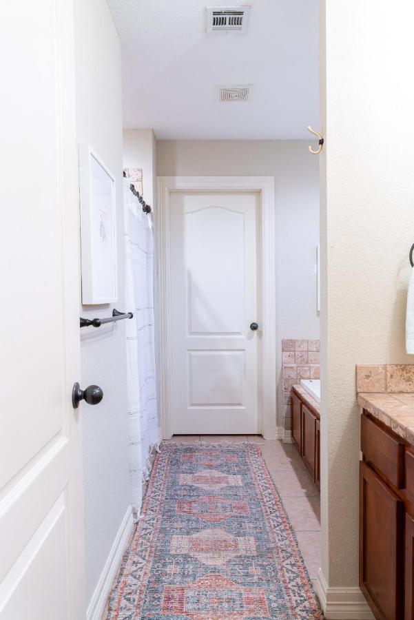 Cottage Getaway - Quiet Cottage Charm Near U Of A Fayetteville Exteriör bild